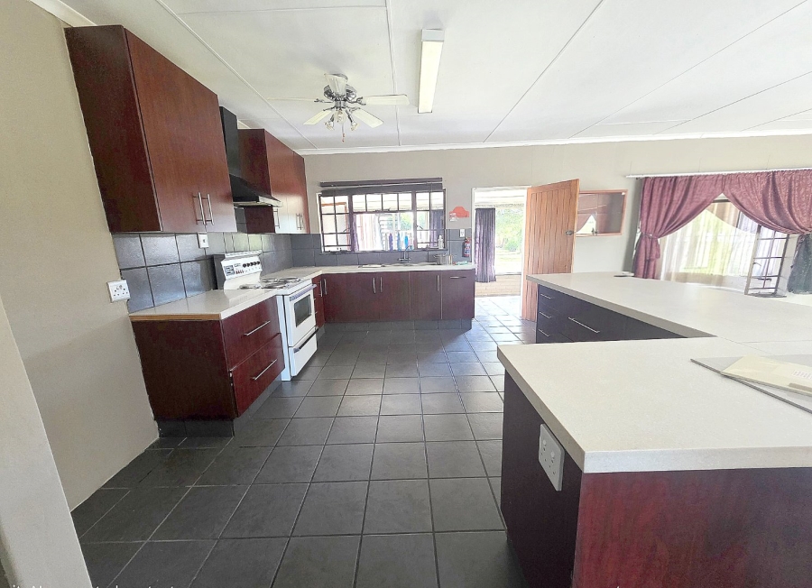 3 Bedroom Property for Sale in Oranjeville Free State